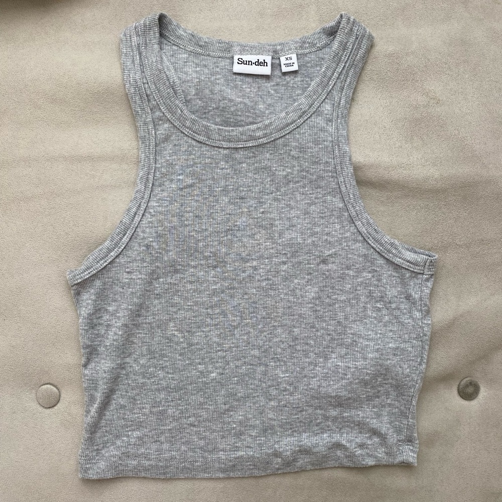 Aritzia Sunday Best racerback tank top